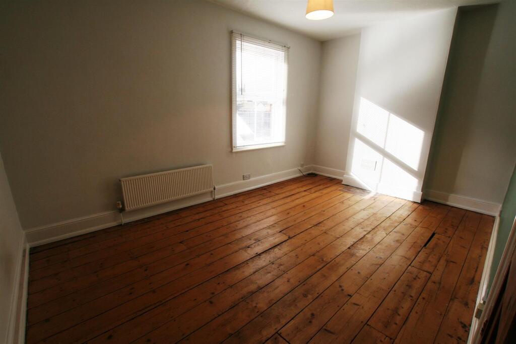 colehill,28bed1.JPG