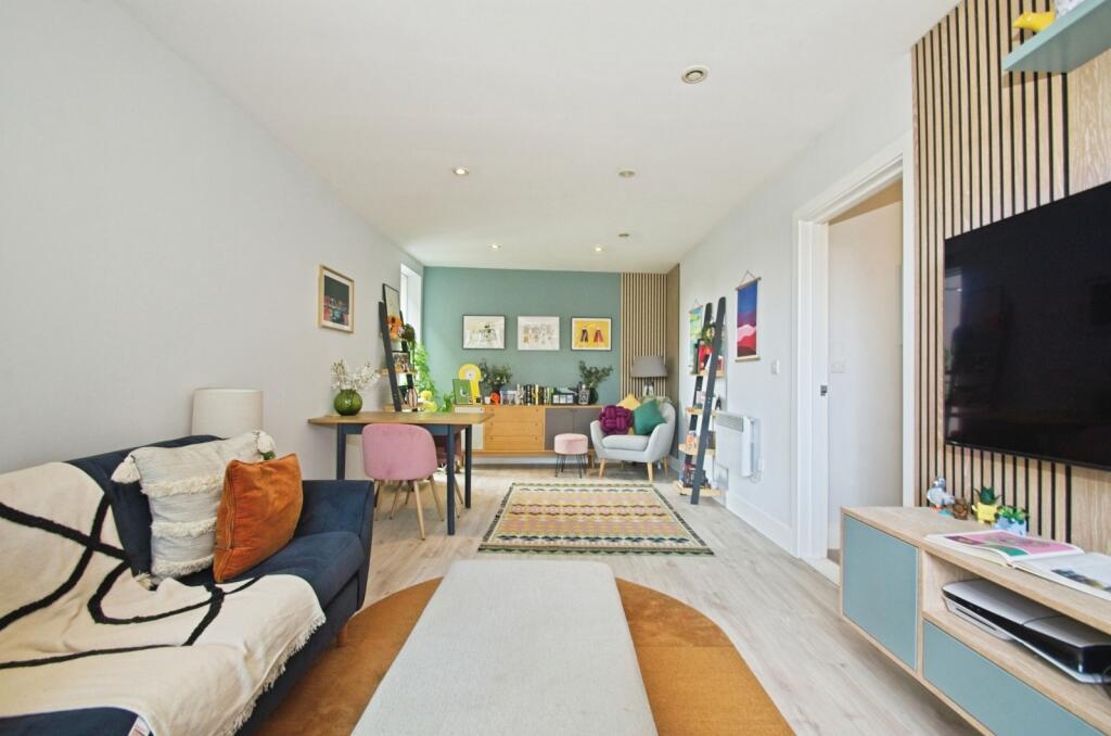Living/Dining Area