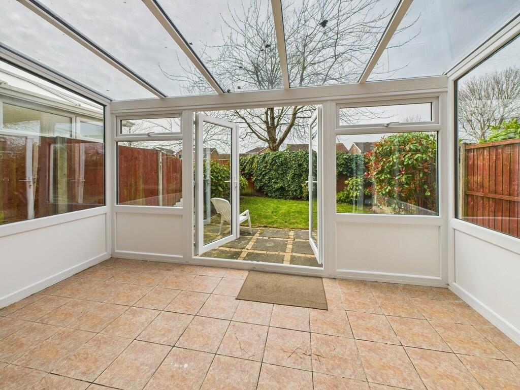 CAM02854G0-PR0355...