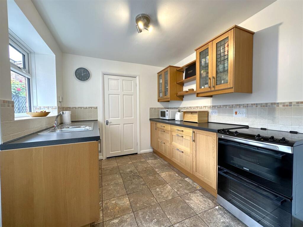 Fitted Kitchen 769