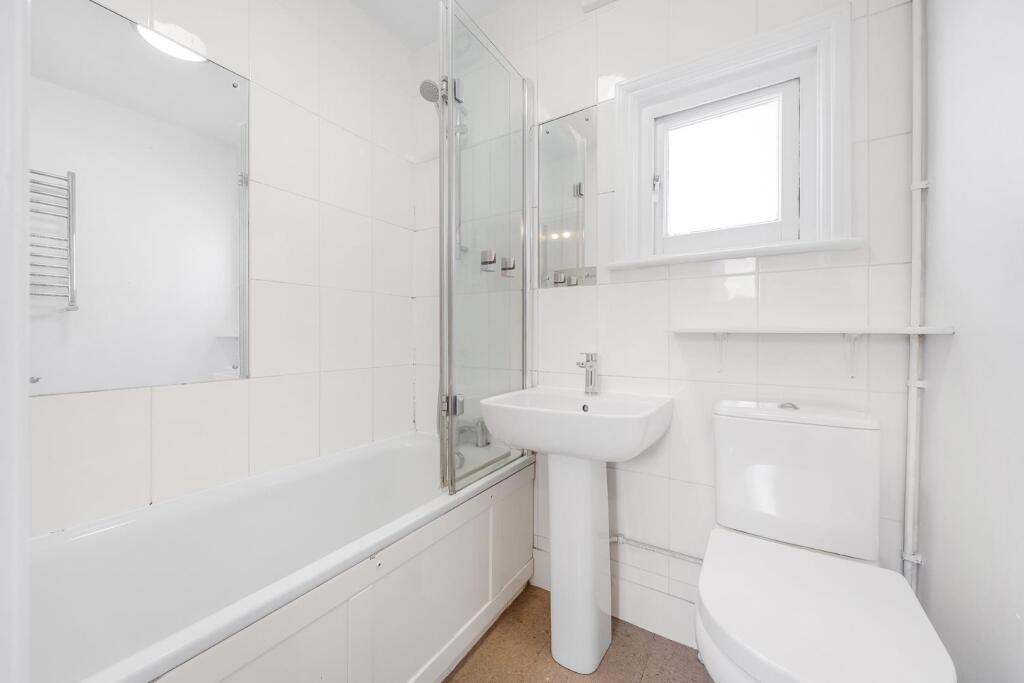 Family bathroom