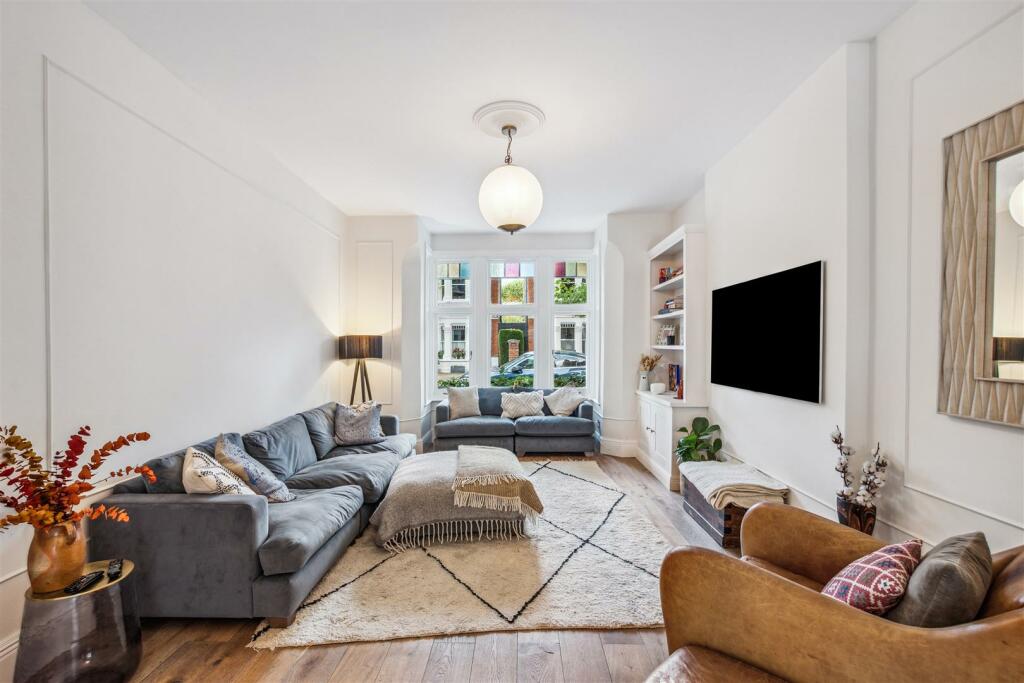 Thornton Avenue, W4 - FOR SALE