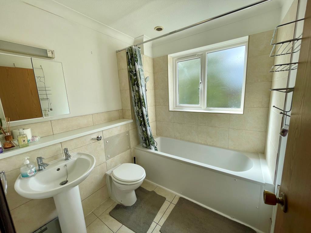 Main bathroom