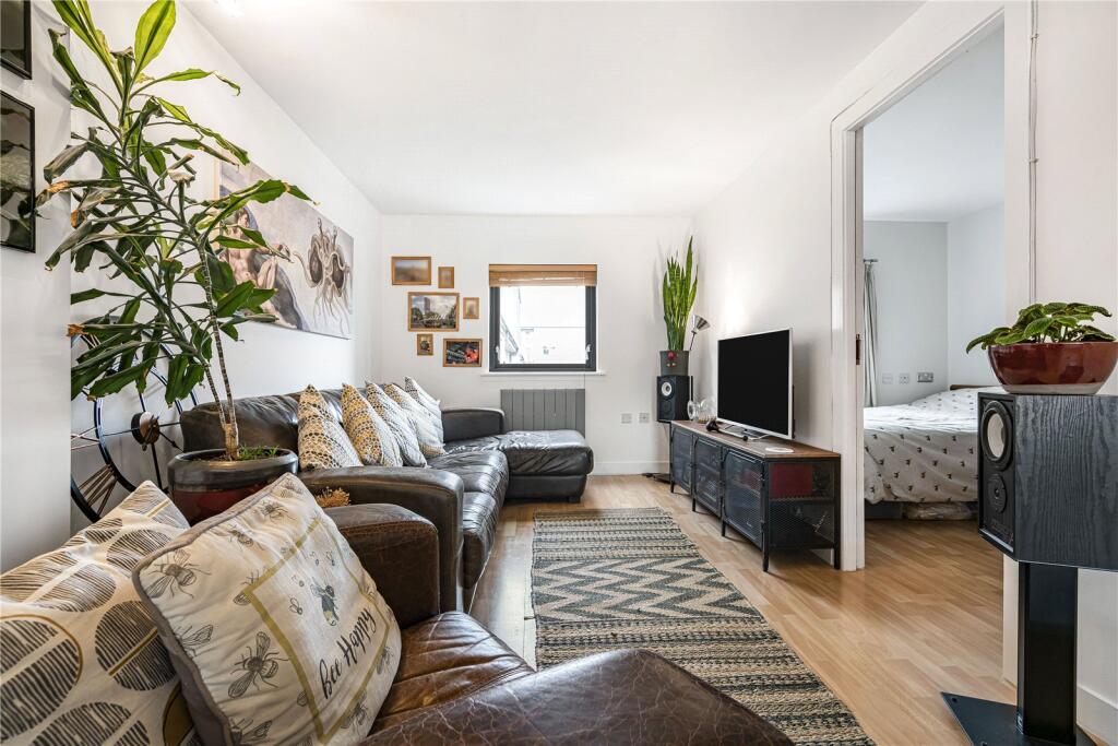 Upstairs Lounge