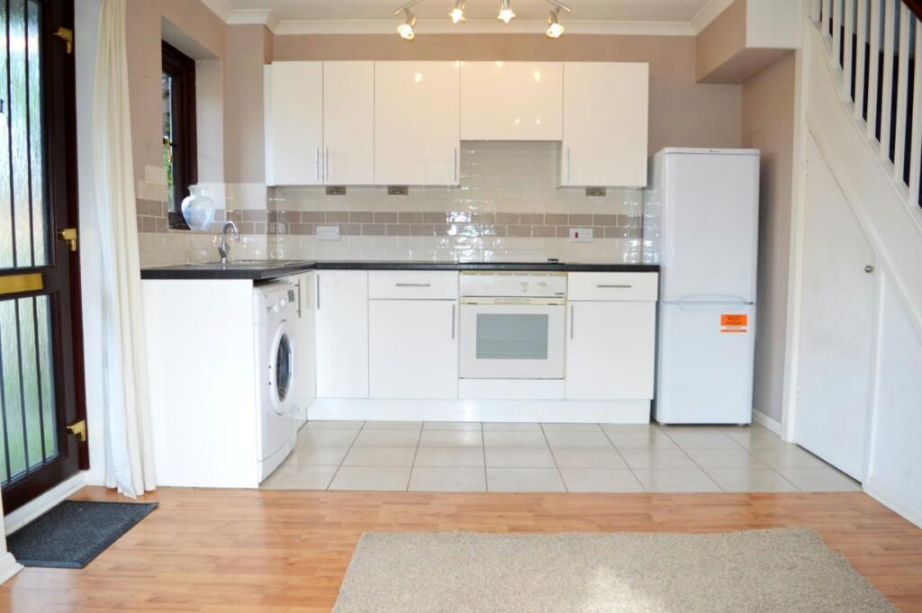 Kitchen- Extra photo1