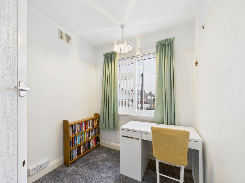 CAM05672G0-PR0094-STILL007