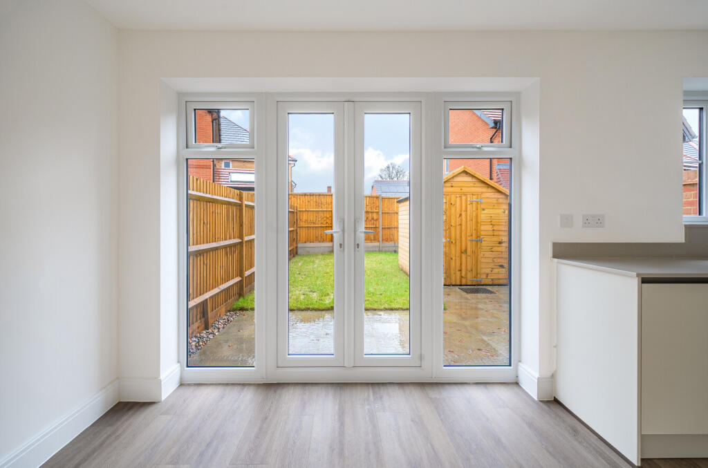 1388547-16-693829...