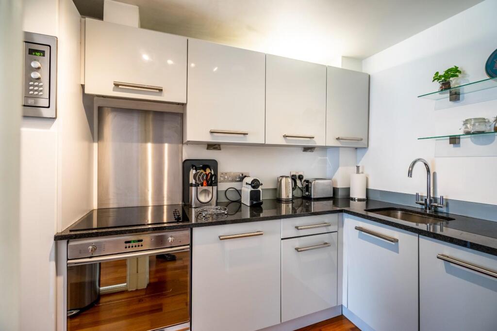 flat 4 80 alma terrace-13.jpg