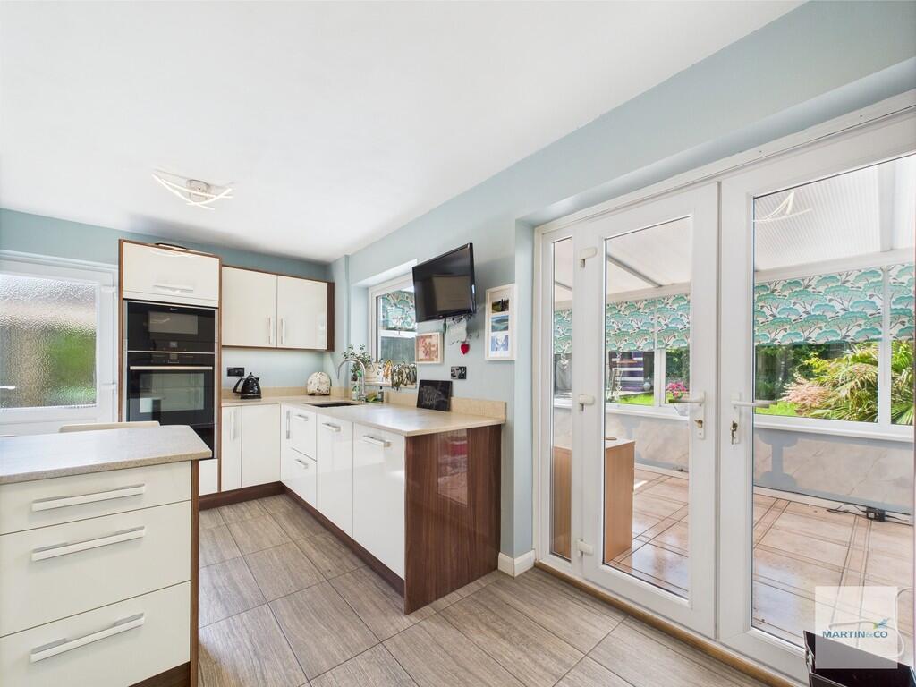 CAM03394G0-PR0286...