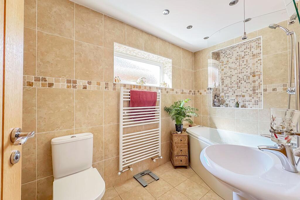 Ground Floor Bathroom