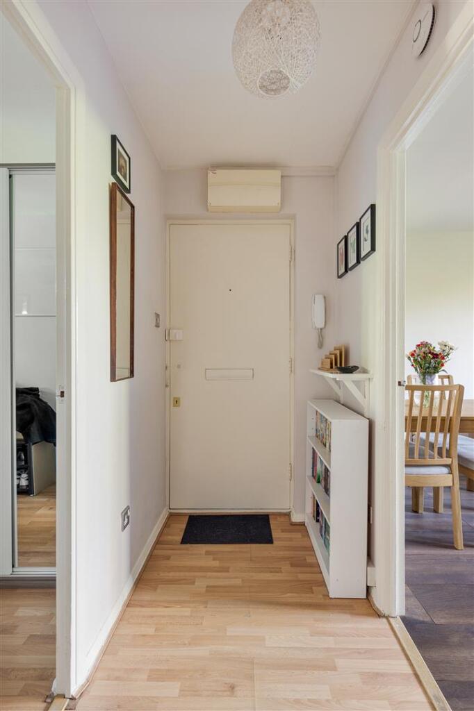 Green Pond Close, E17