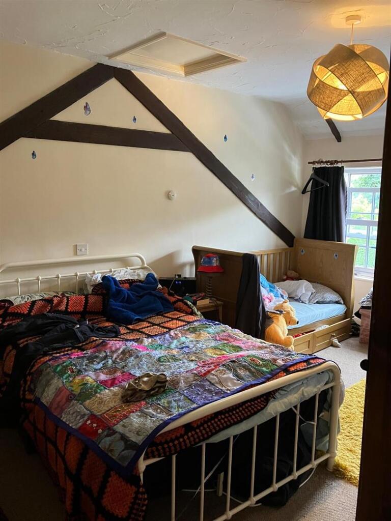 bedroom master.JPG