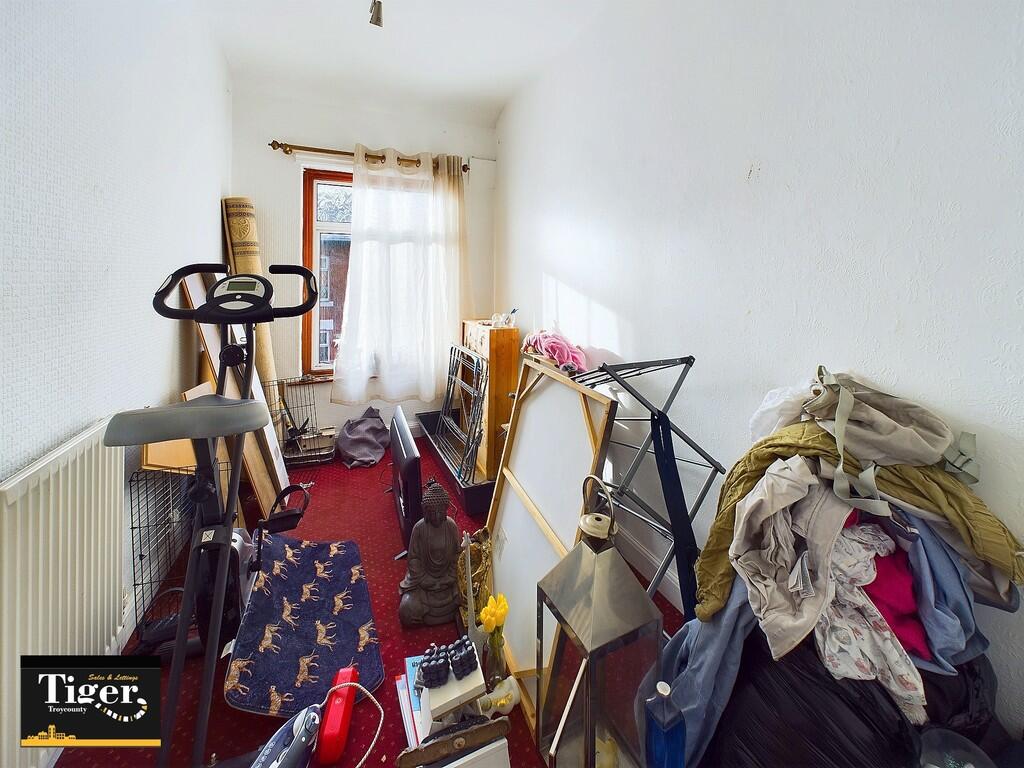 CAM02176G0-PR0458...