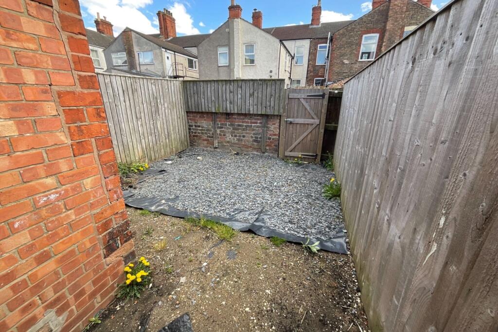 rear garden 1