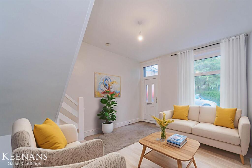 DSC00870 - Living Room - Standard - 5.jpg