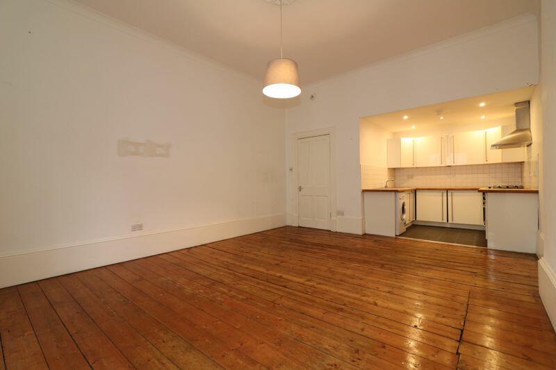 Open Plan Lounge / Kitchen