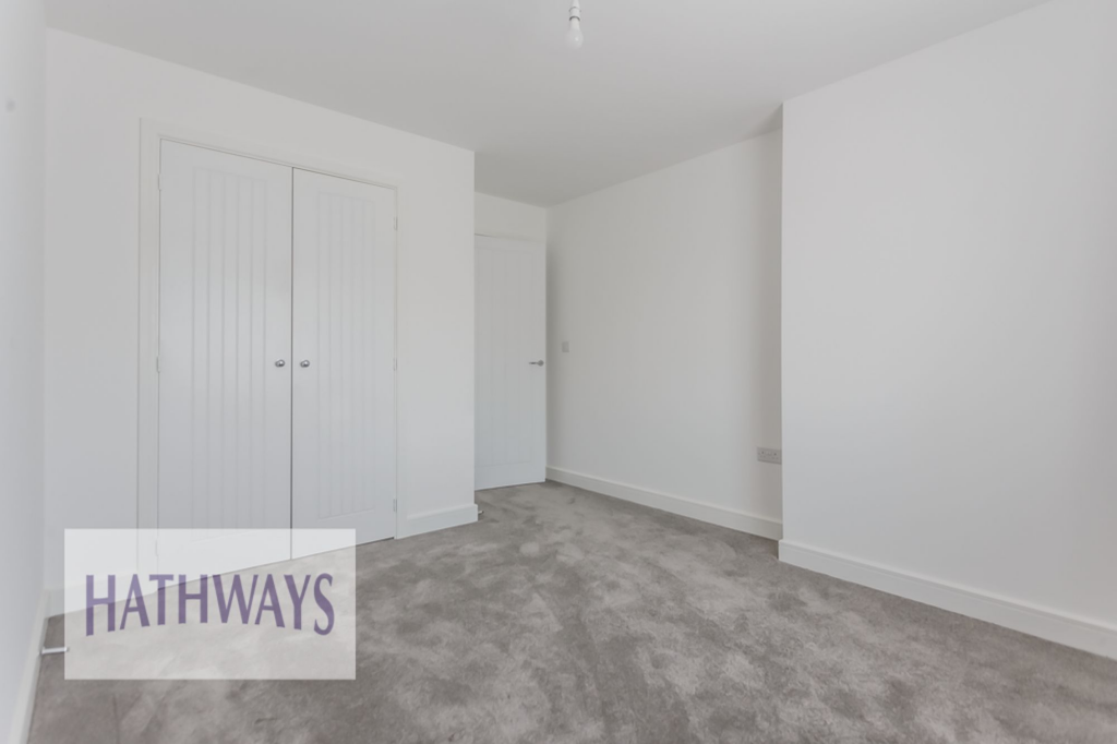 Bedroom with a built-in wardrobe
