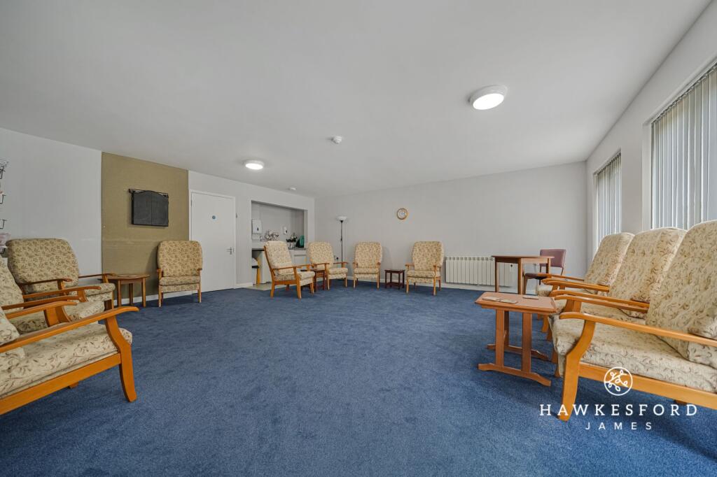 The Turrets, Sittingbourne - Communal lounge