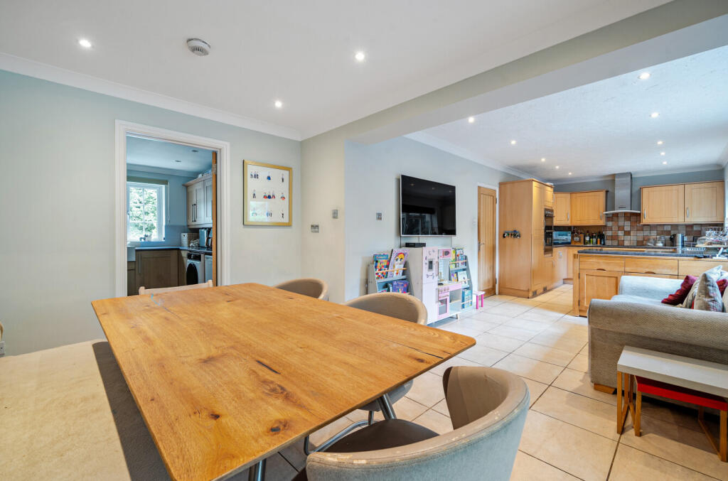 1341750-3-68a71ac...