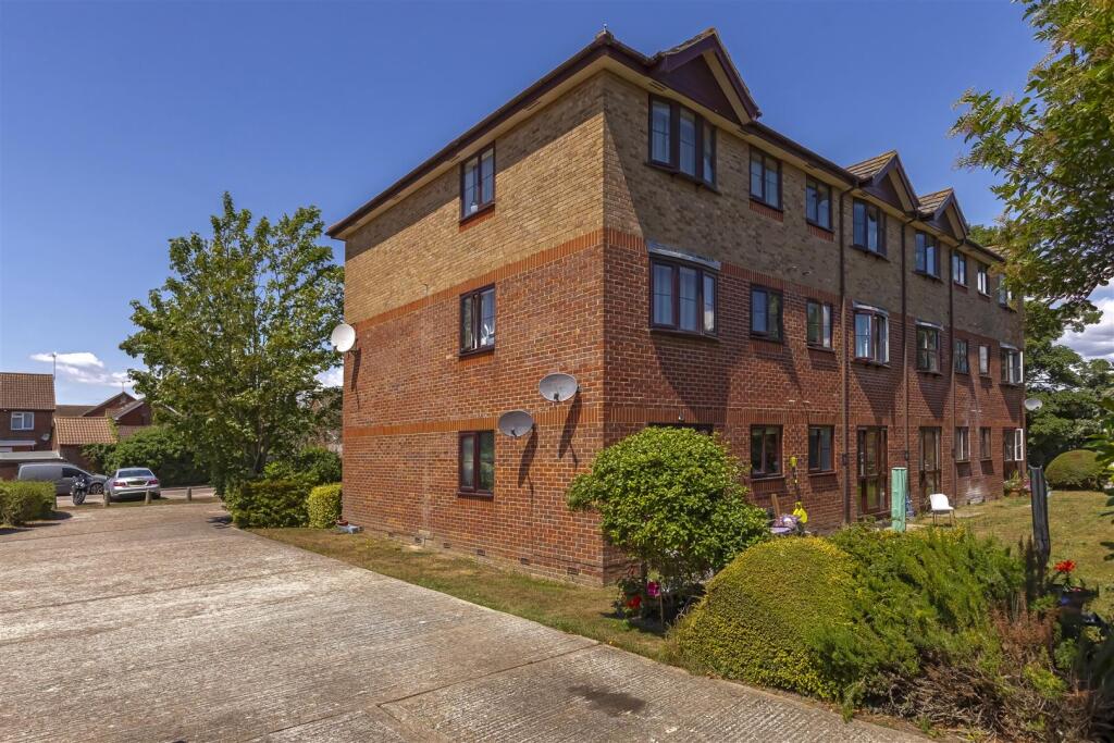 For Sale by Aspire Residential - Dorking Court