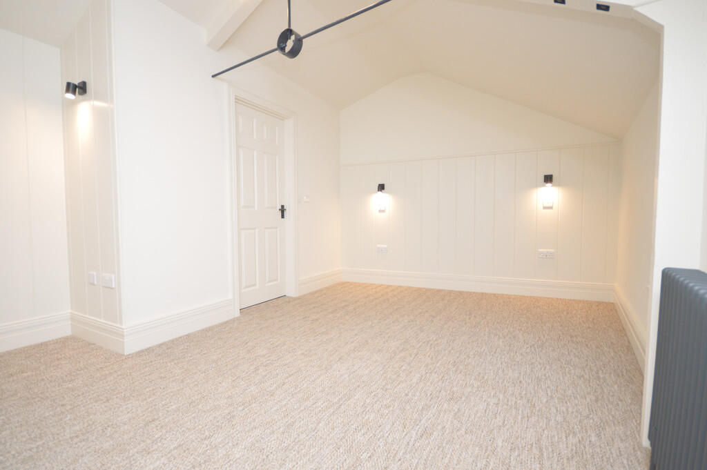 Primary Bedroom I...