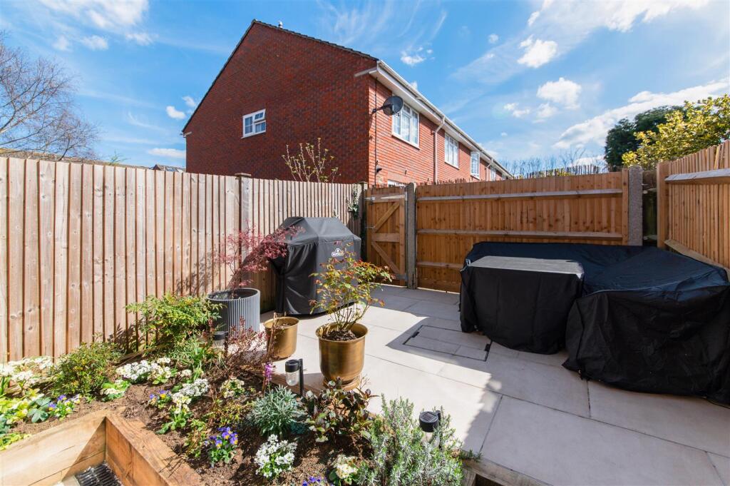 HAWTHORNE PLACE, (10).jpg