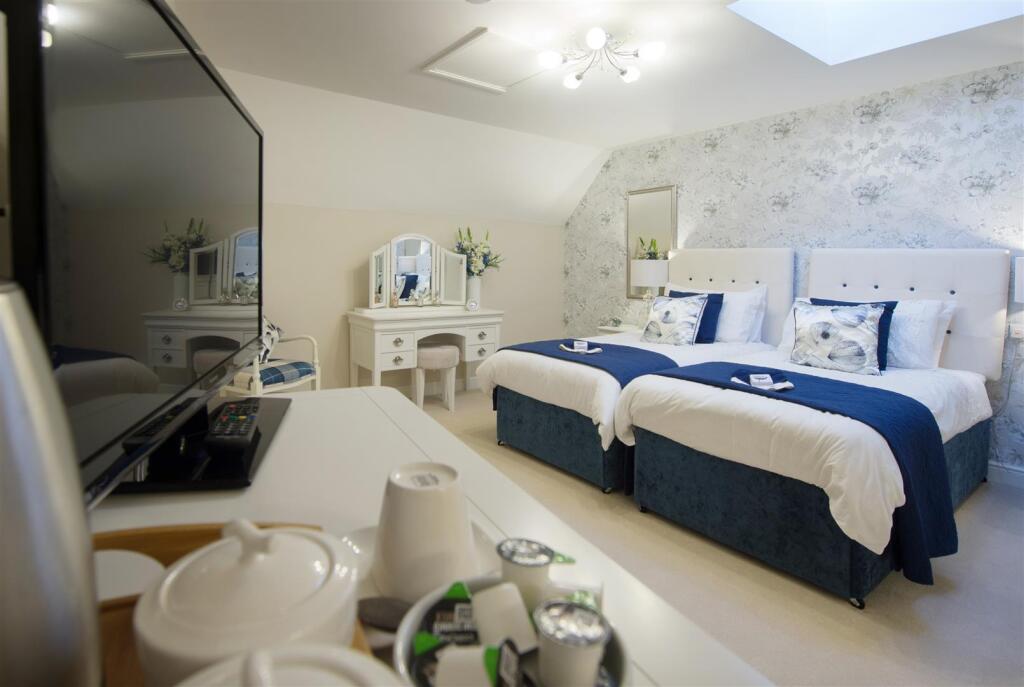 Guest Suite.jpg