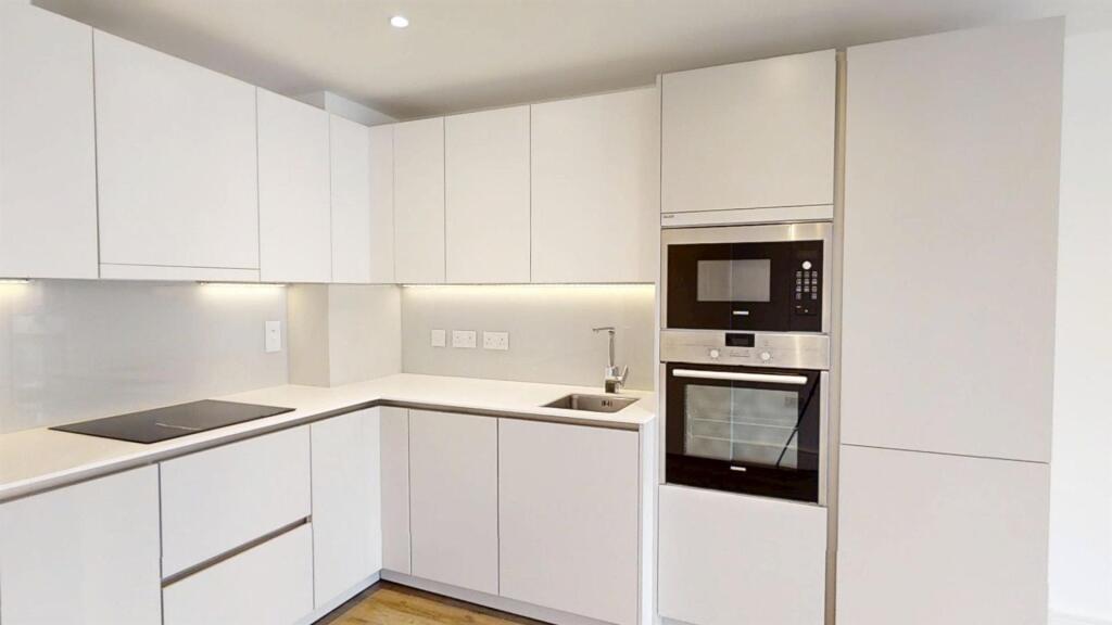 4-Gaumont-Place-Streatham-Hill-London-SW2-03092025