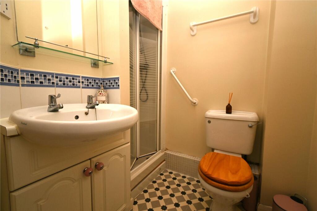 Ensuite