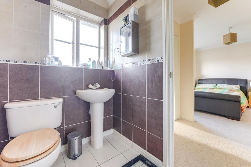 Ensuite