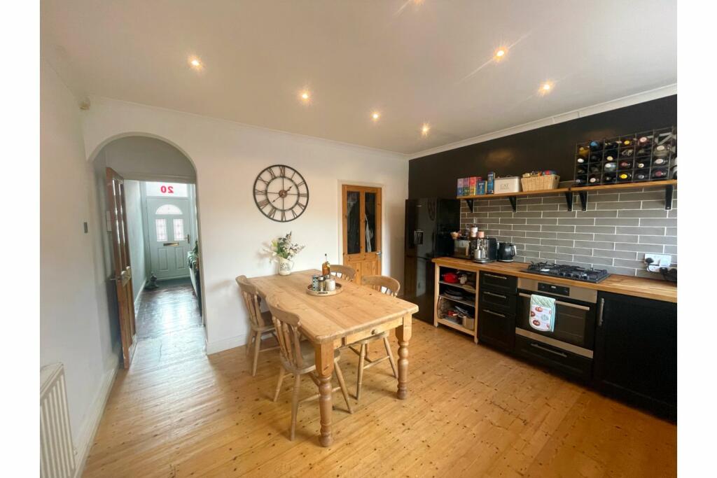 Kitchen/Dining Room
