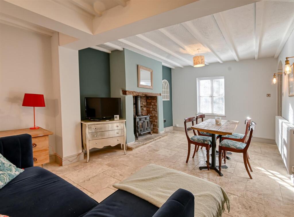 18 The Wharfage-4.jpg