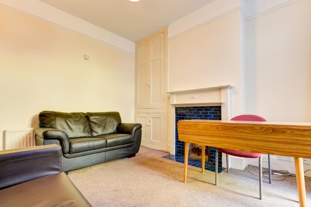 8 DeMontfort Road Living Room
