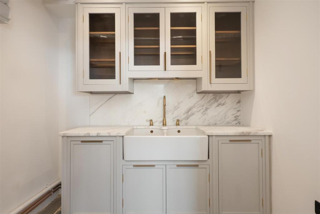 Lower Road, Teynham, Sittingbourne