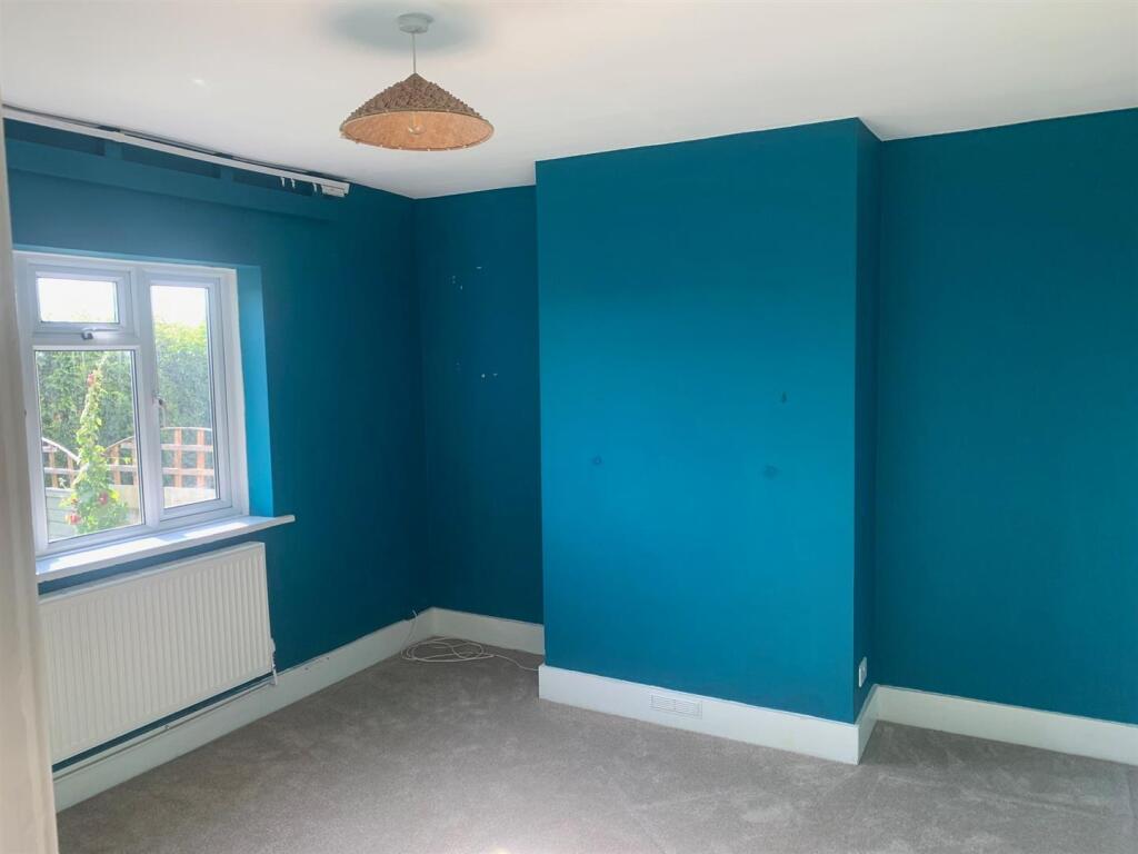HR Sitting room 2.jpg