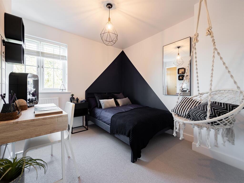 The Waterline bed 1.JPG