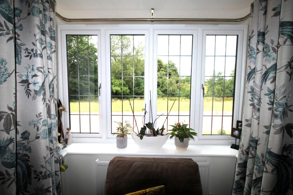 Lounge Bay Window/Front View