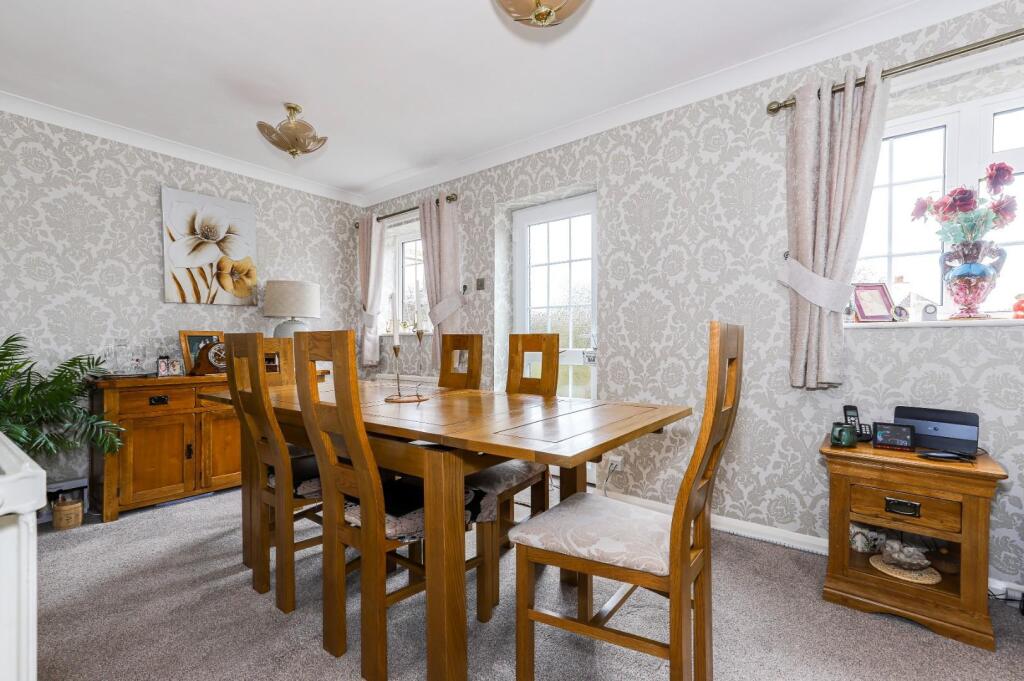 Dining Room.JPG