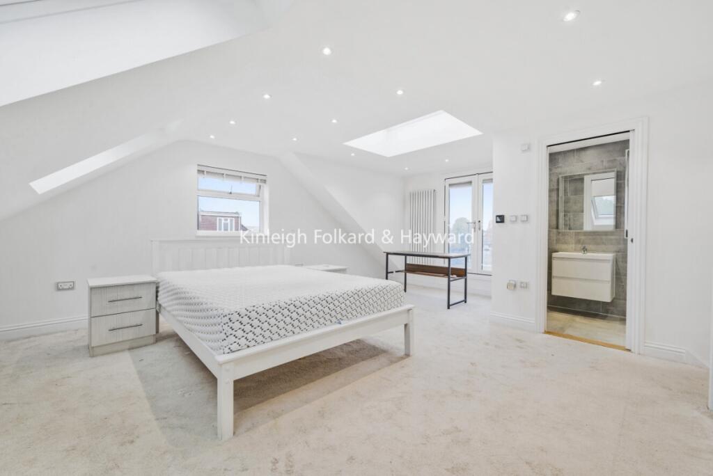 1ce4c4db-b3d4-4b4c-a