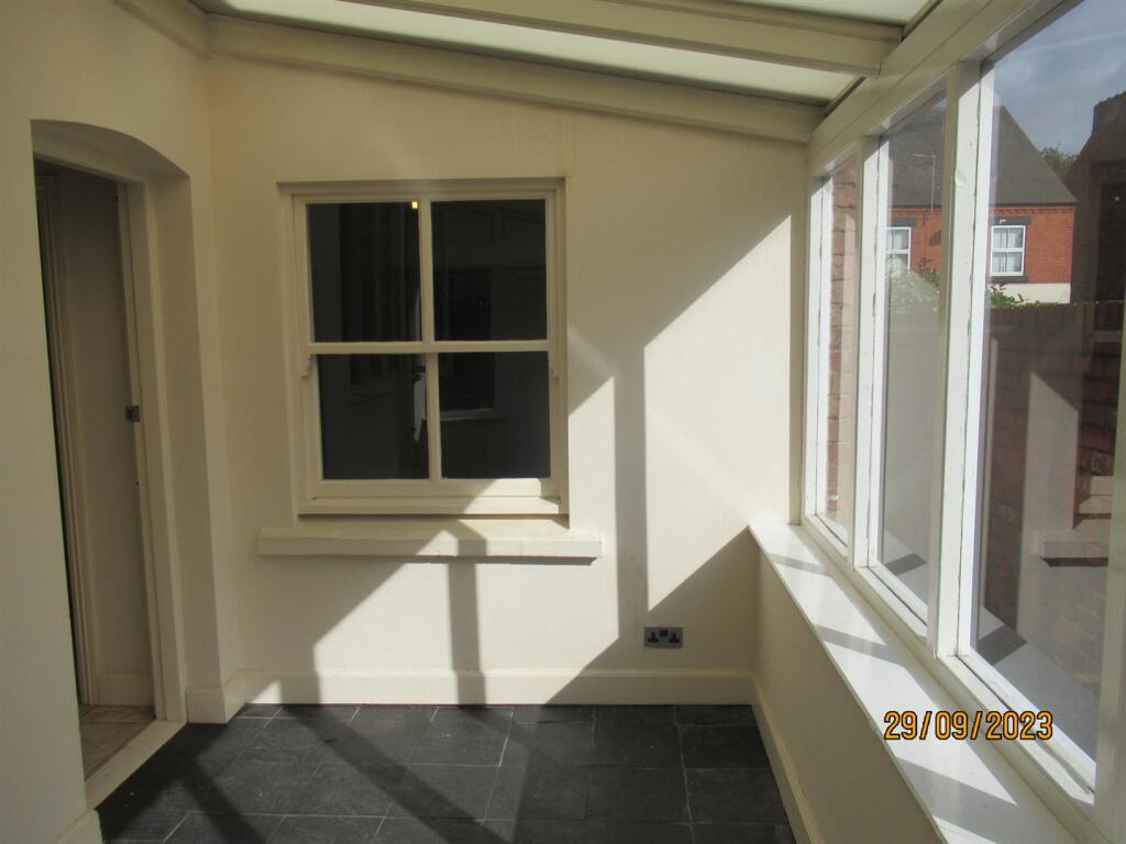 209 Watling Garden Room.JPG