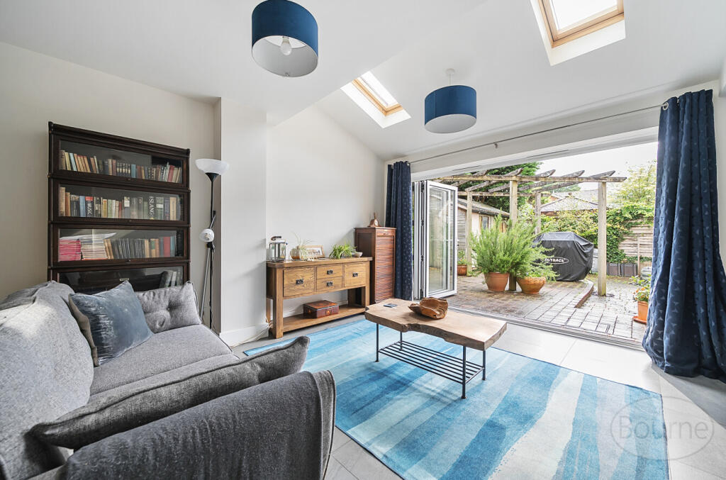 b5dd99fd-eb7a-415...