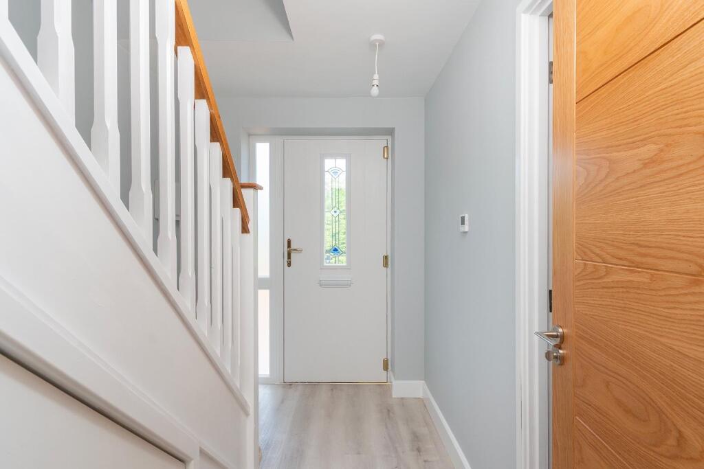 1B9CHY - Hallway B.jpg