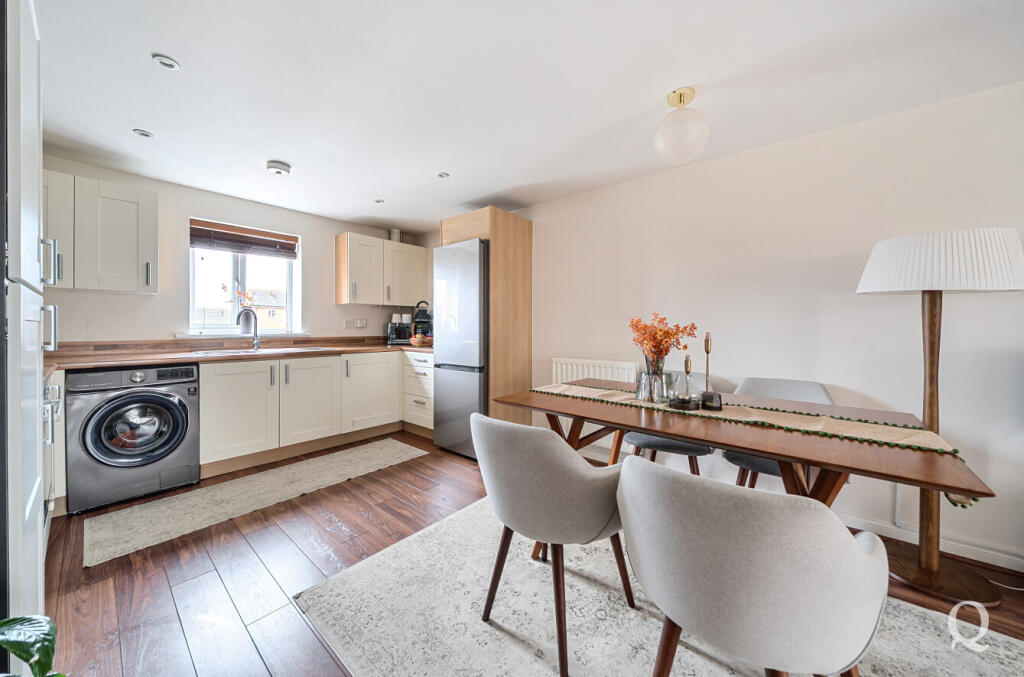 2d1084a6-e454-487...