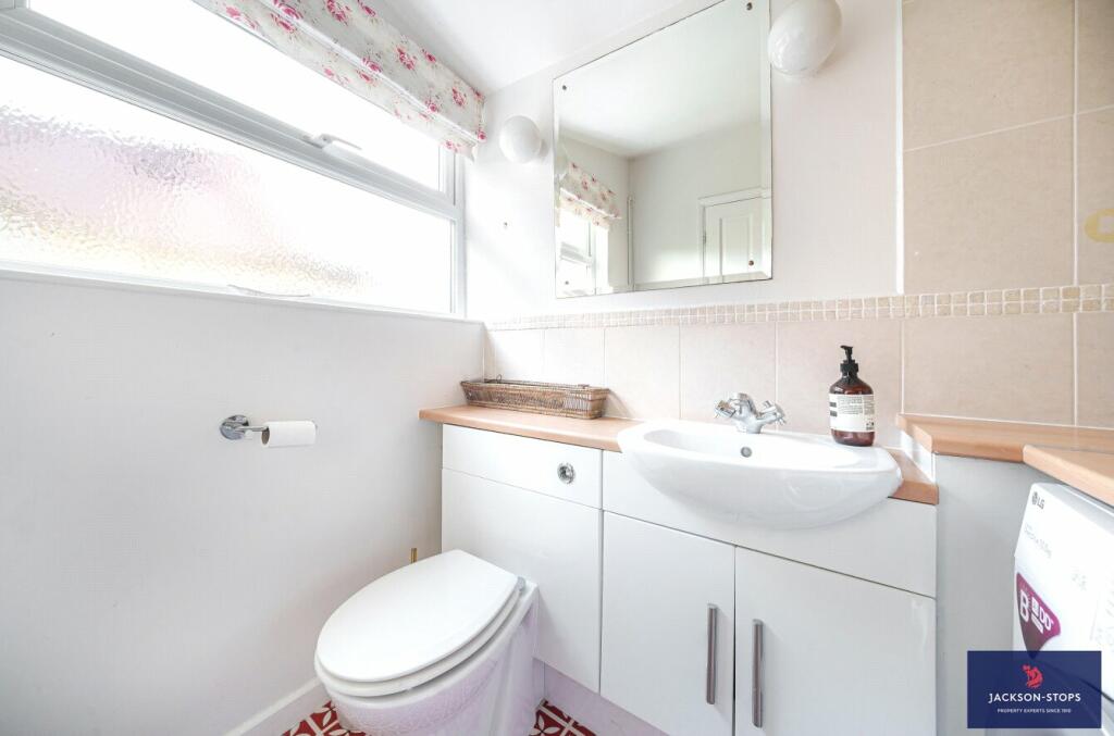 Utility/Cloakroom