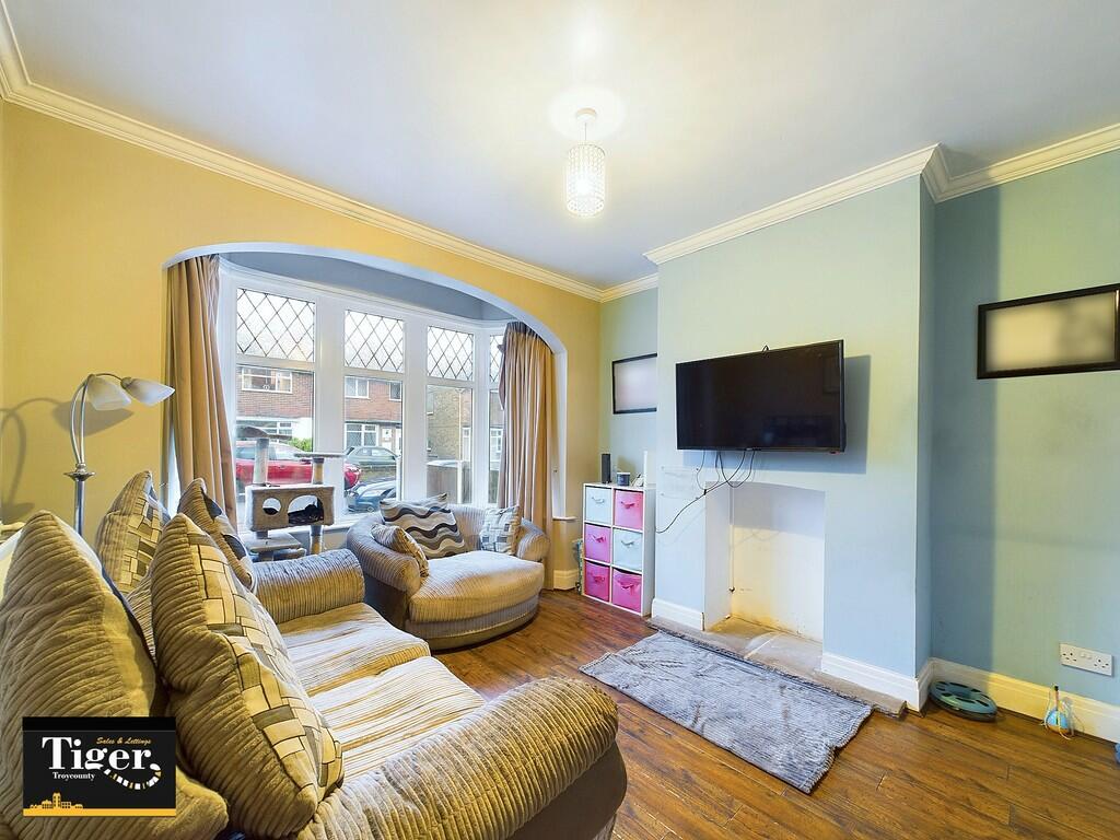 CAM02176G0-PR0419...