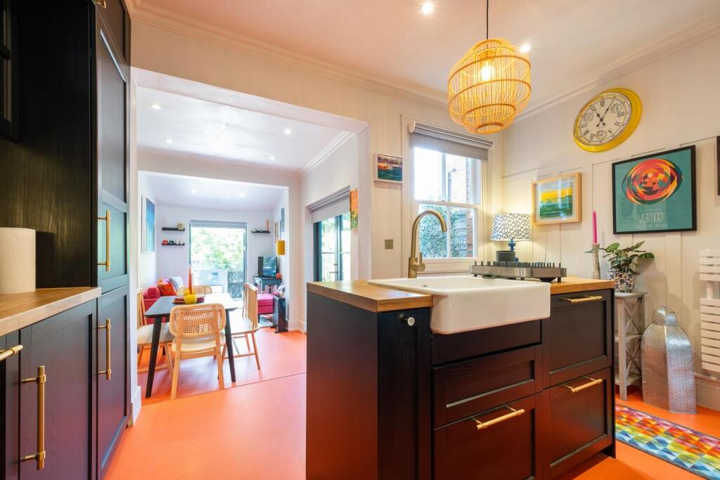 73 Queens Road-13.JPG