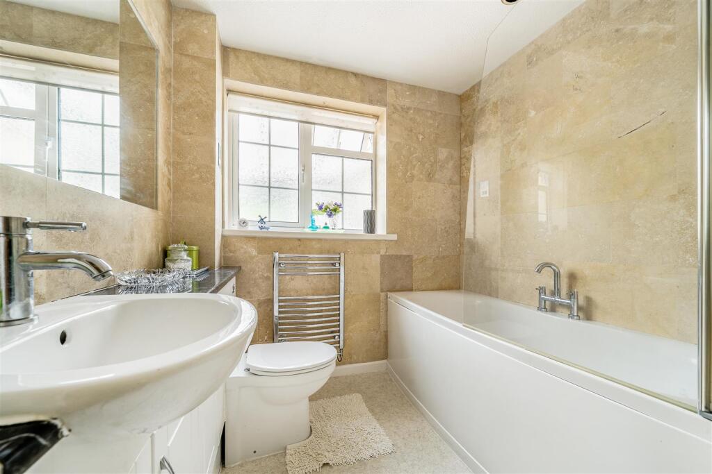 Trehill Bathroom.jpg