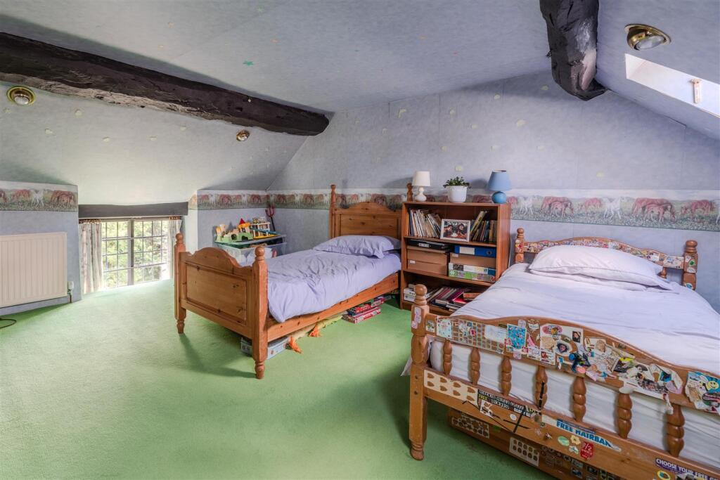 bedroom6.jpg