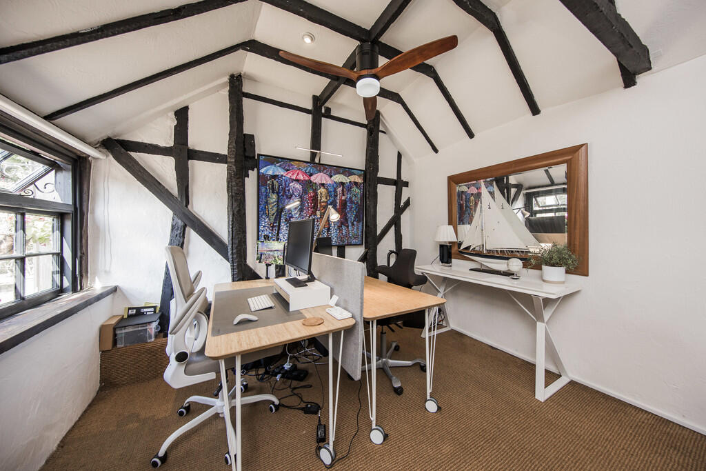 Office 1