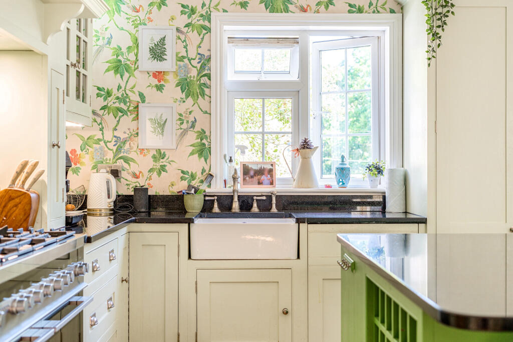 1313237-6-6852fc3...